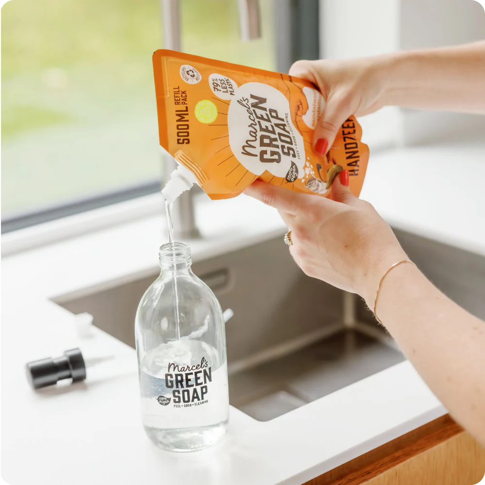 Stiklinis buteliukas su dozatoriumi "Marcel's Green Soap" - Image 2